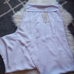 Flowy Elan pants, stretchy waistband